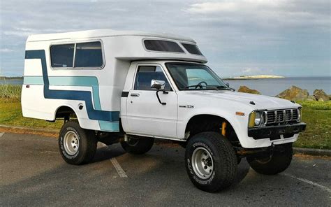 1976 Toyota Chinook Pop-Up Camper. . Toyota chinook 4x4 for sale